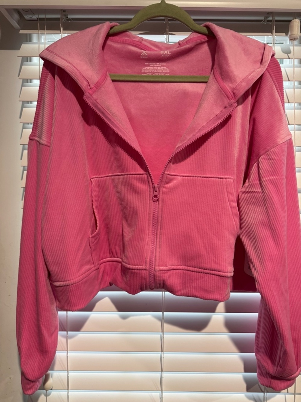 NWT Xersion Plus Size 3XL Pink Ribbed Velour Full Zip Cropped Hoodie Jacket